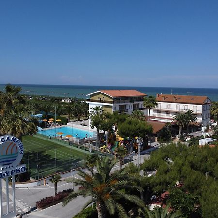 Camping Villaggio Calypso Cupra Marittima Esterno foto