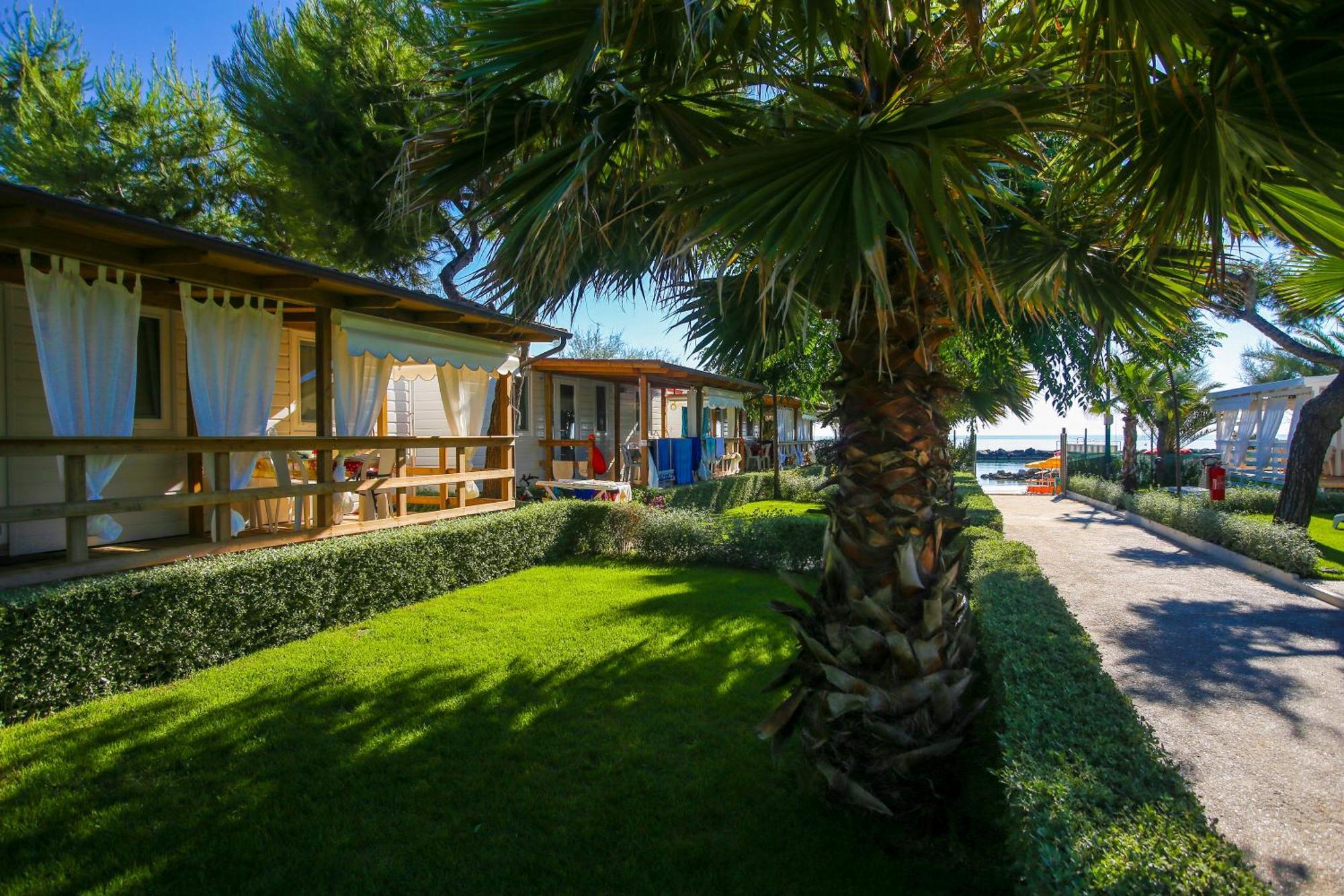 Camping Villaggio Calypso Cupra Marittima Esterno foto