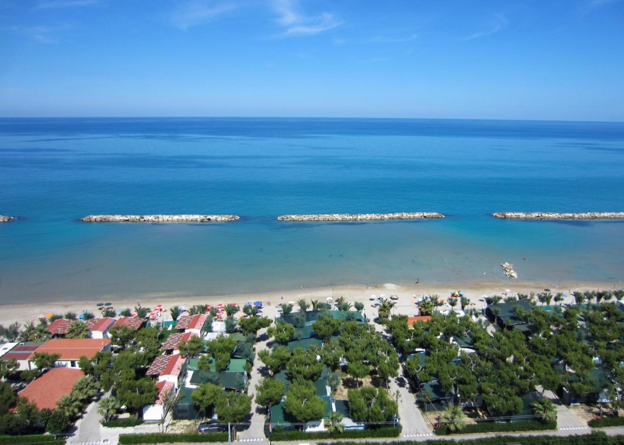 Camping Villaggio Calypso Cupra Marittima Esterno foto