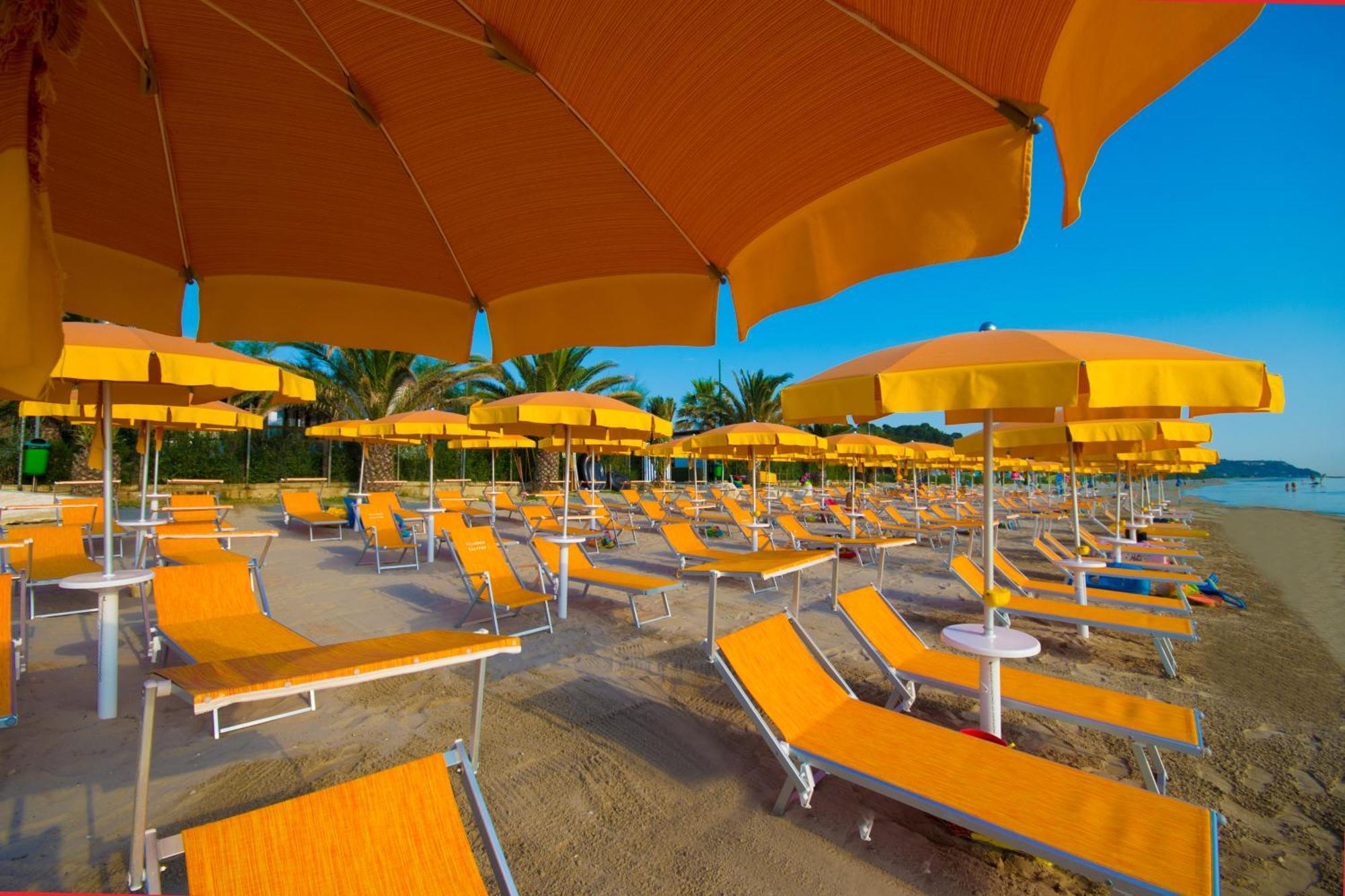 Camping Villaggio Calypso Cupra Marittima Esterno foto