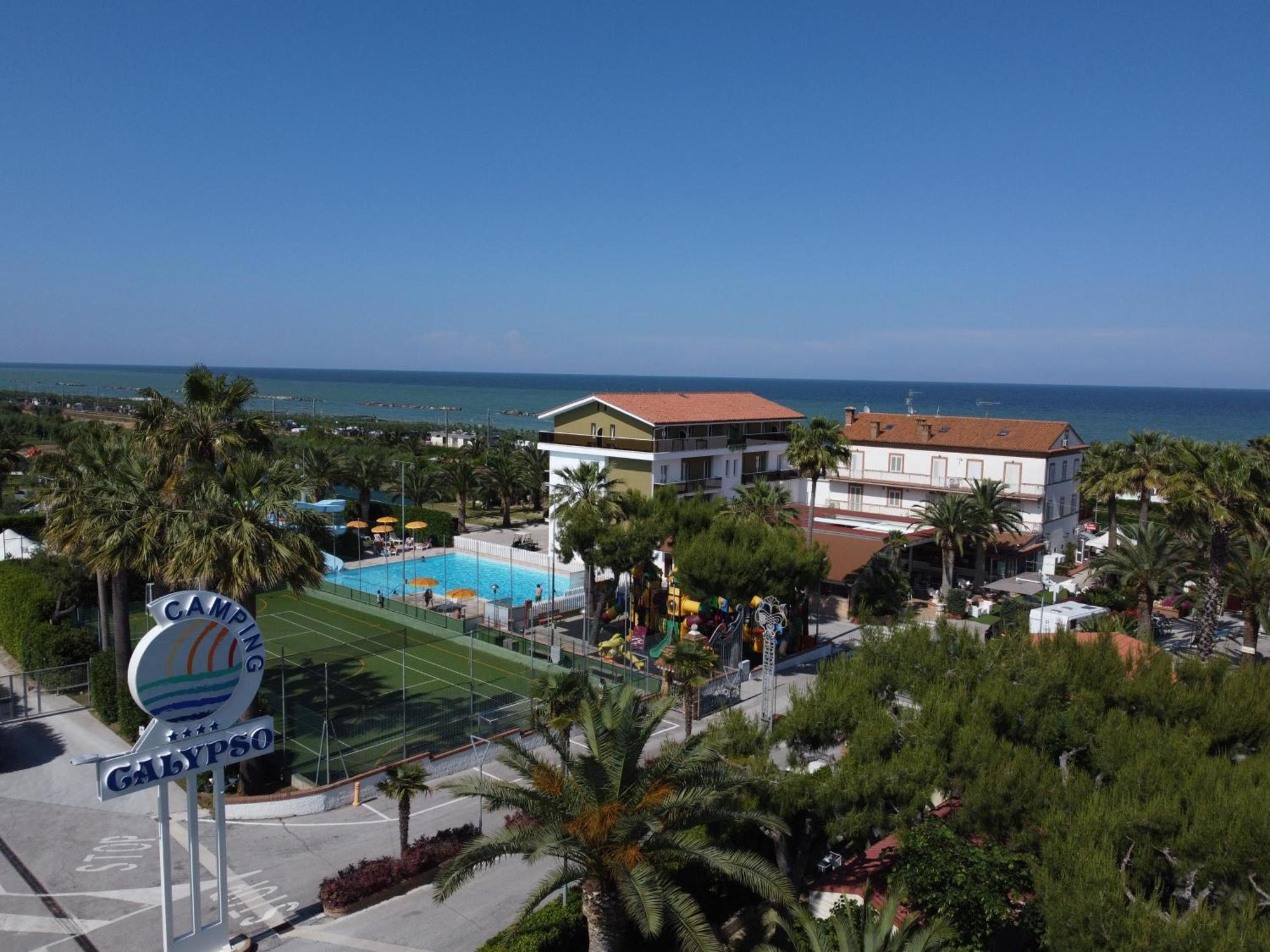 Camping Villaggio Calypso Cupra Marittima Esterno foto