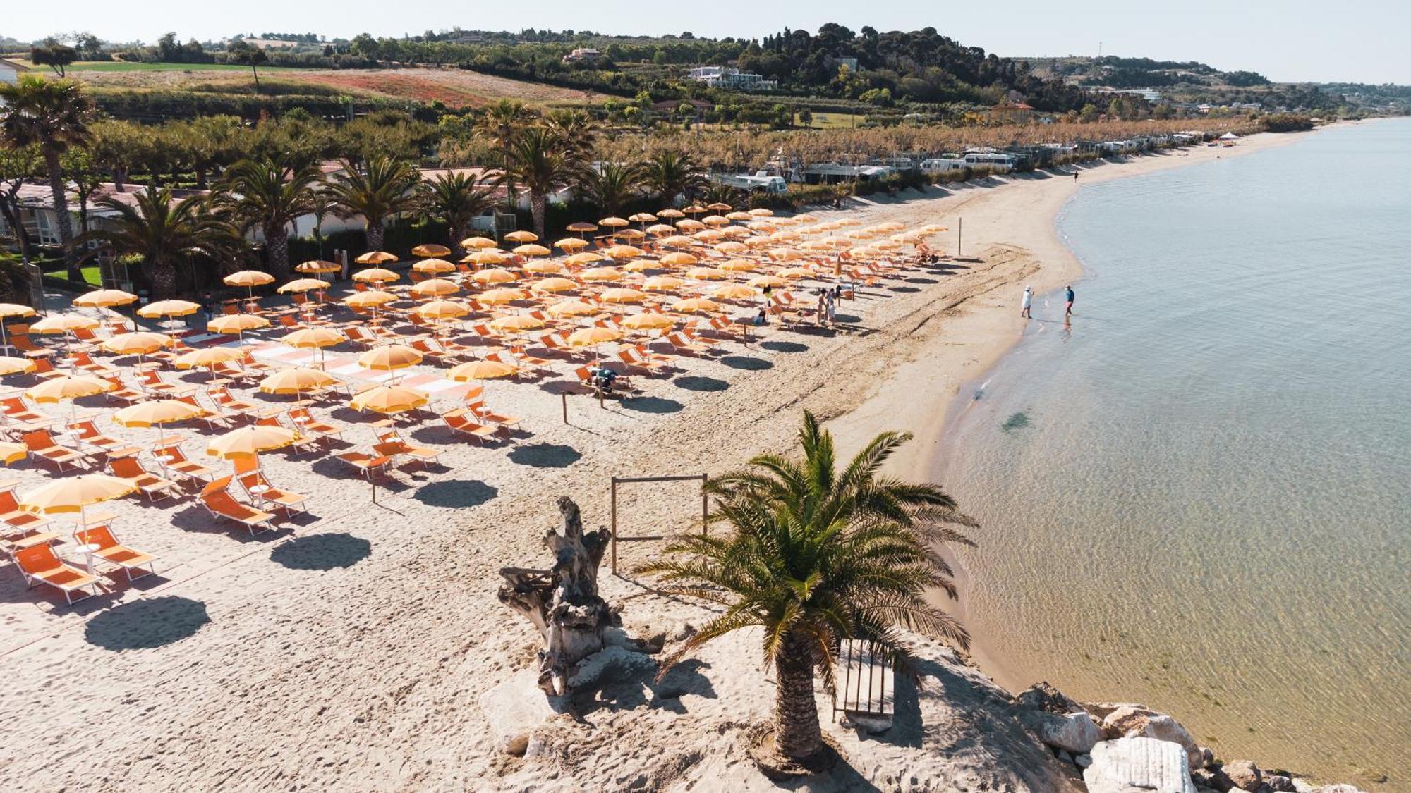 Camping Villaggio Calypso Cupra Marittima Esterno foto